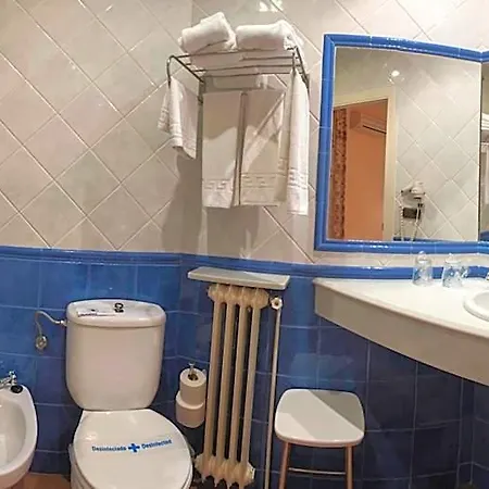 Alfonso Ix Hotell 2*