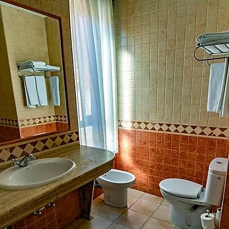 Hotell Alfonso Ix 2*